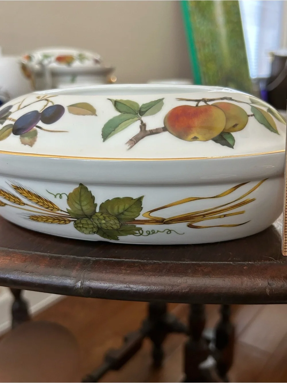 Royal Worcester beautiful vintage